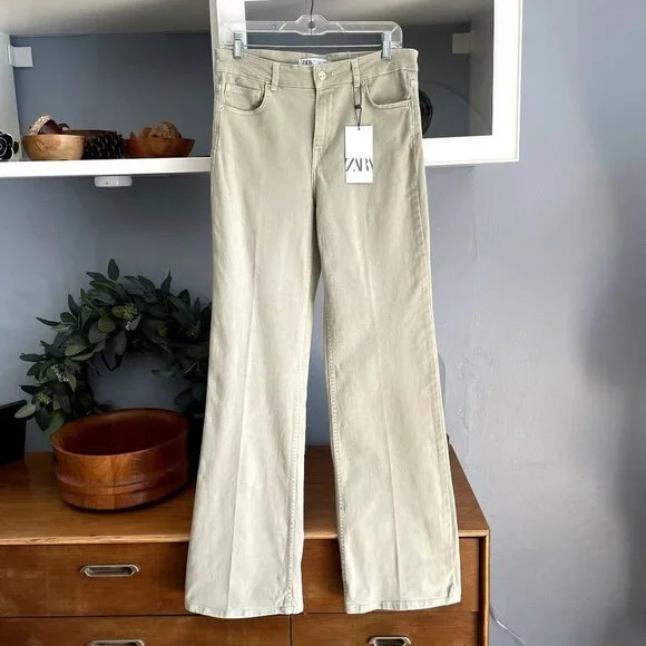 Zara High Rise Flare Fit Jeans Light Khaki - Picture 4 of 10